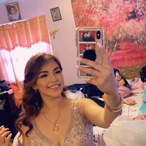 Meet your Posher, Adriana